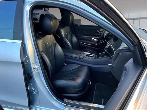 Used 2015 Mercedes-Benz S 63 AMG 4MATIC Sedan w/ Driver Assistance Package image 7