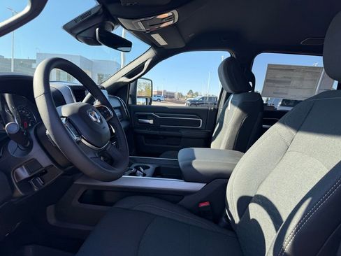 New 2026 RAM 2500 Big Horn AWD/4WD image 12