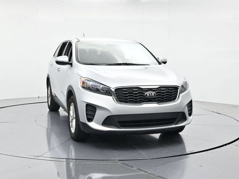 Used 2019 Kia Sorento L FWD image 4