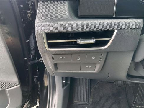 Used 2025 Hyundai Sonata SE FWD image 26
