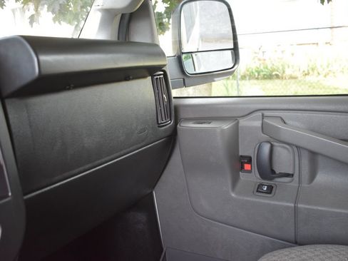 Used 2023 Chevrolet Express 3500 LT w/ LT Preferred Equipment Group RWD image 15