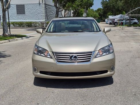 Used 2011 Lexus ES 350 FWD image 2