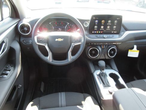 New 2026 Chevrolet Blazer LT w/ Convenience Package FWD image 13
