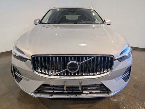 Used 2023 Volvo XC60 B5 Ultimate w/ Climate Package image 2