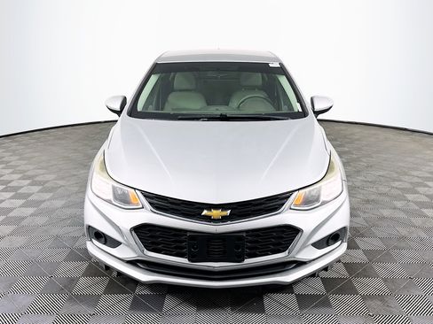 Used 2017 Chevrolet Cruze LS image 2