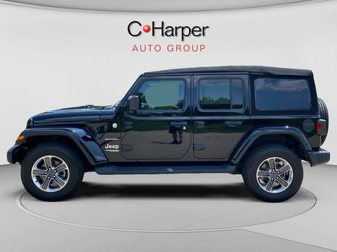 Used 2021 Jeep Wrangler Unlimited Sahara w/ Dual Top Group AWD/4WD image 6