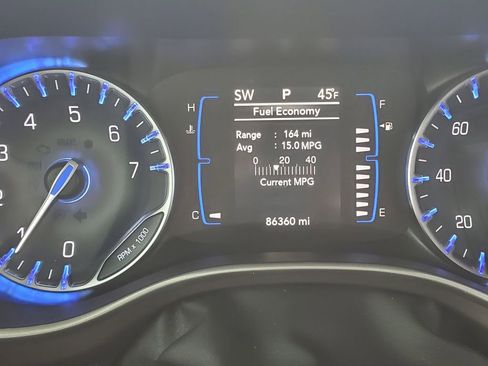 Used 2018 Chrysler Pacifica Touring Plus image 22