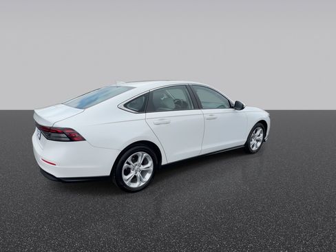 Used 2024 Honda Accord LX image 9