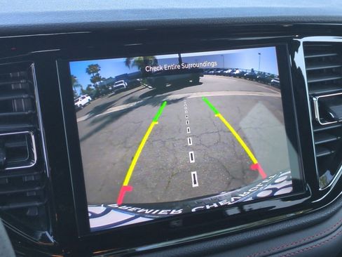 Used 2025 Dodge Durango GT AWD/4WD image 15