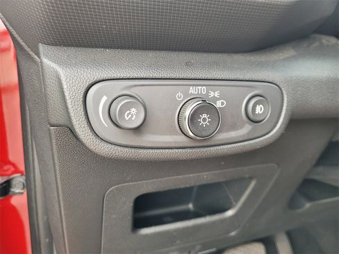 Certified 2021 Chevrolet TrailBlazer RS w/ Sun and Liftgate Package image 23