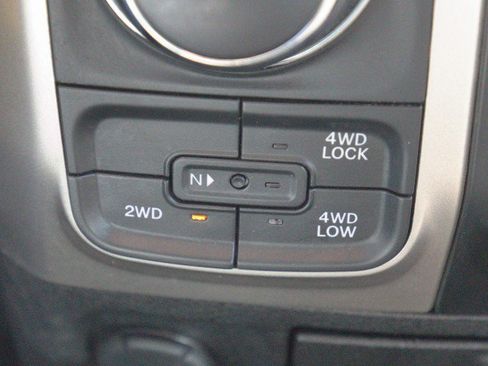 Used 2019 RAM 1500 Warlock AWD/4WD image 25
