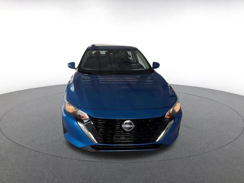 Used 2025 Nissan Sentra SV FWD image 4