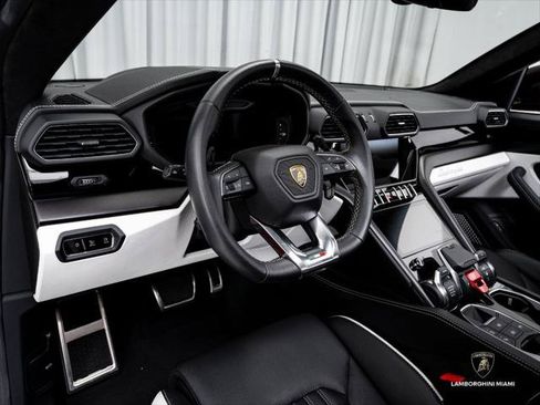 Used 2024 Lamborghini Urus S AWD/4WD image 24