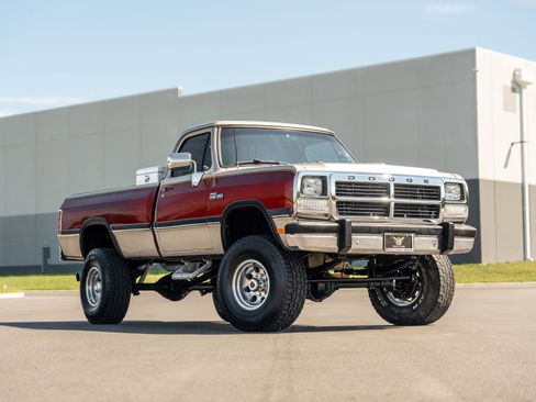 Used 1992 Dodge D/W Truck 350 image 2