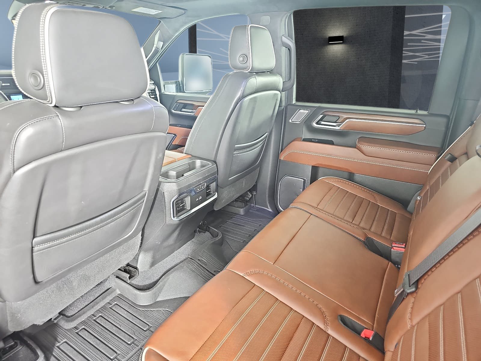 Used 2024 GMC Sierra 2500 Denali Ultimate AWD/4WD image 11