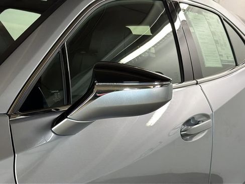 Used 2024 Lexus UX 250h F Sport image 5