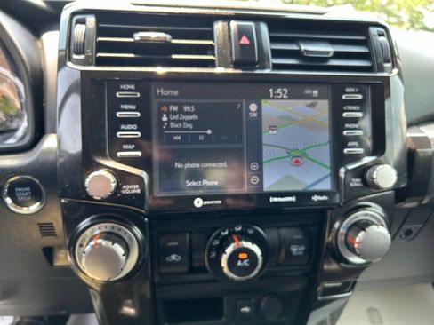 Used 2023 Toyota 4Runner TRD Off-Road Premium AWD/4WD image 26