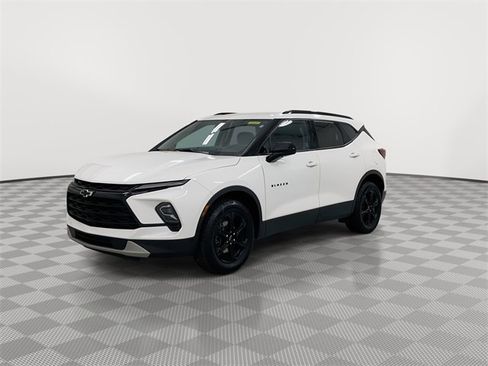 Certified 2024 Chevrolet Blazer LT w/ Convenience Package image 4