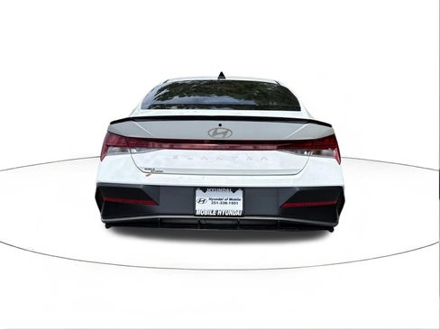 New 2026 Hyundai Elantra SEL Sport FWD image 4
