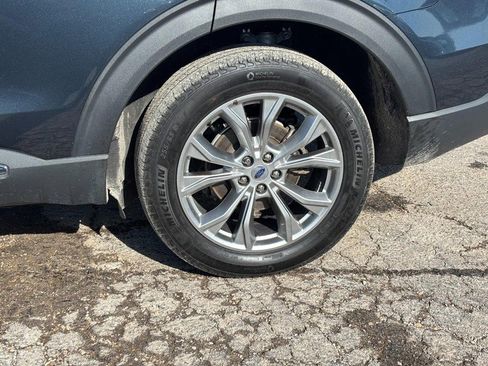 Used 2023 Ford Explorer Limited w/ Equipment Group 301A image 11