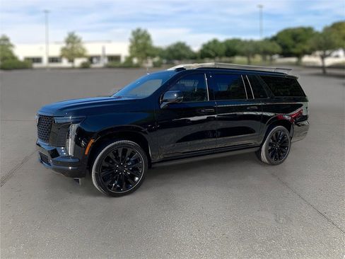 New 2026 Cadillac Escalade ESV Luxury w/ LPO, Radiant Package image 3