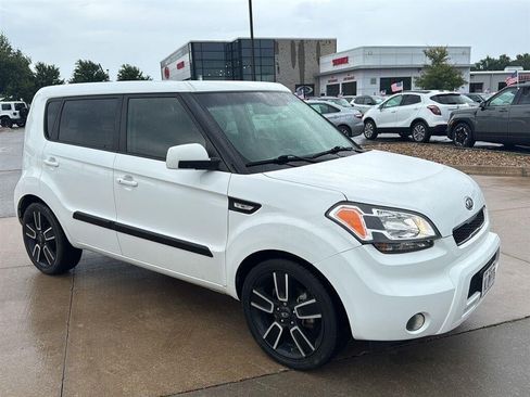 Used 2011 Kia Soul + FWD image 1