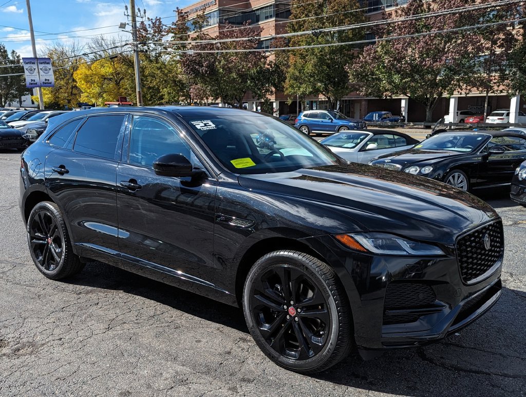 Used 2023 Jaguar F-PACE S AWD/4WD image 5