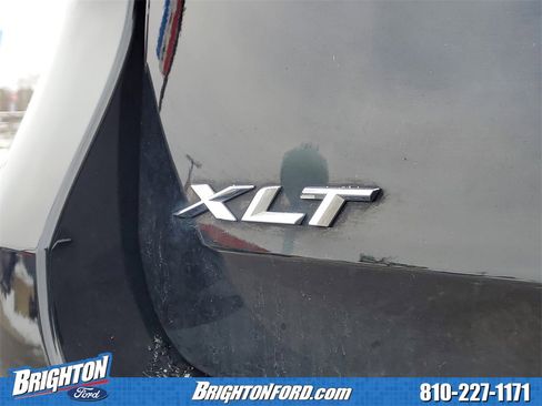Used 2023 Ford Explorer XLT w/ Equipment Group 202A image 5