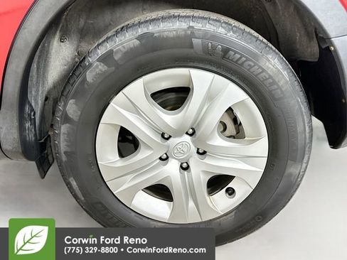 Used 2014 Toyota RAV4 LE image 28