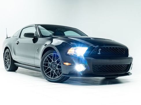 Used 2012 Ford Mustang Shelby GT500 w/ SVT Performance Pkg image 5