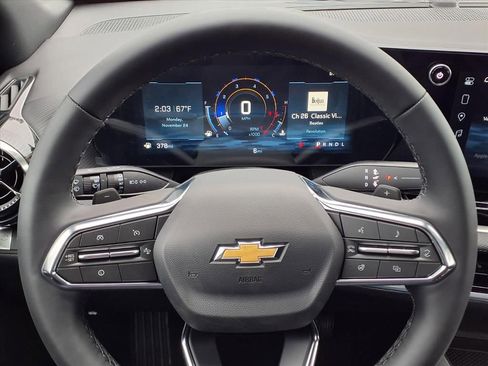 New 2026 Chevrolet Equinox LT FWD image 23