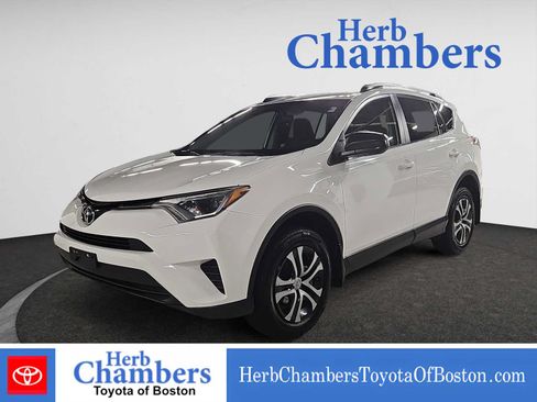 Used 2016 Toyota RAV4 LE AWD/4WD image 10