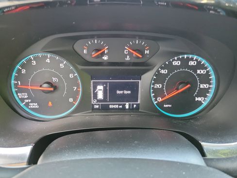 Used 2023 Chevrolet Traverse LS AWD/4WD image 23