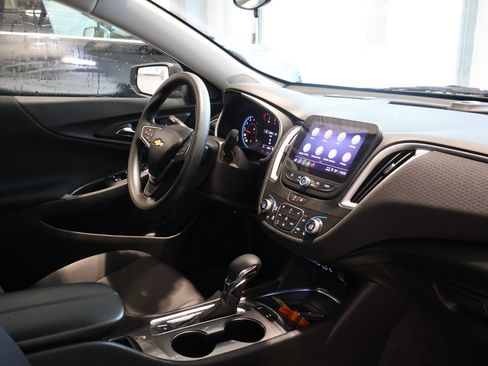 Certified 2025 Chevrolet Malibu LT FWD image 33