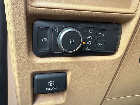 Used 2022 Ford F150 XLT image 19