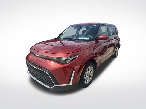 Used 2023 Kia Soul S FWD image 11