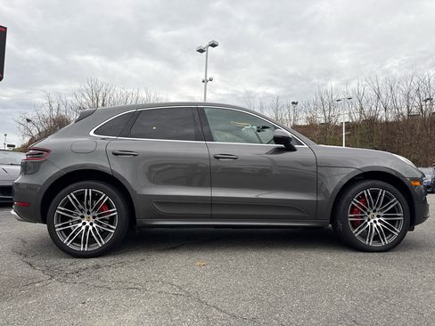 Used 2015 Porsche Macan Turbo image 11