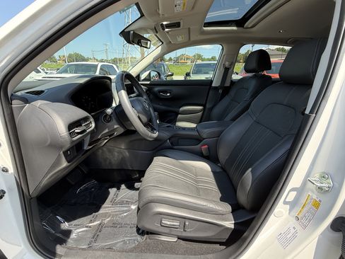 Certified 2024 Honda HR-V EX-L image 13