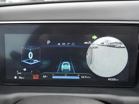 Certified 2023 Hyundai Tucson Limited AWD/4WD image 34