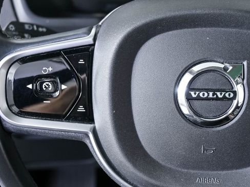 Used 2019 Volvo XC90 T6 Momentum AWD/4WD image 10