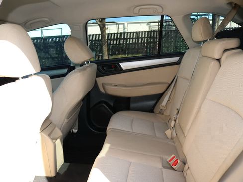 Used 2017 Subaru Outback 2.5i image 25