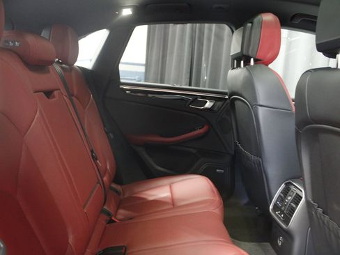New 2026 Porsche Macan AWD/4WD image 42