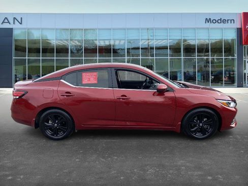 Certified 2022 Nissan Sentra SV w/ Trunk Package image 4