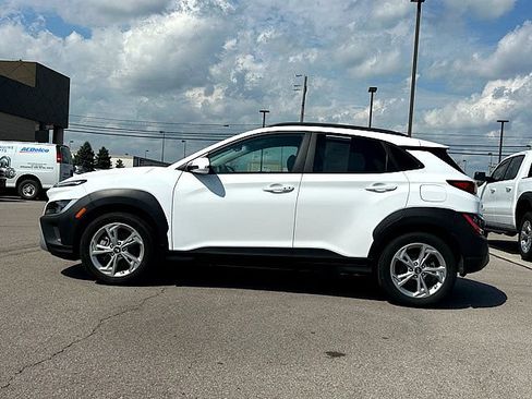 Used 2023 Hyundai Kona SEL AWD/4WD image 2