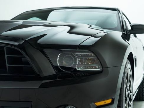 Used 2013 Ford Mustang Shelby GT500 RWD image 11
