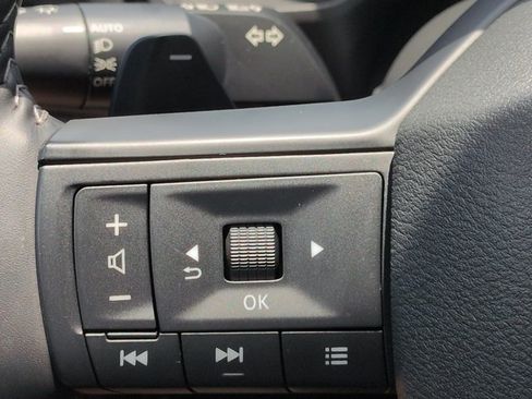 Used 2026 Nissan Rogue SV FWD image 25