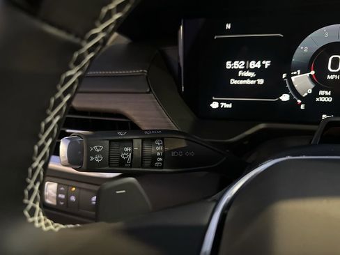 New 2026 GMC Acadia Denali w/ Super Cruise Package image 32