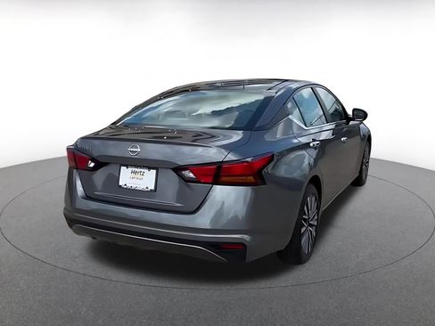 Used 2025 Nissan Altima 2.5 SV image 15