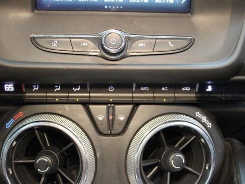 Used 2017 Chevrolet Camaro LT image 19