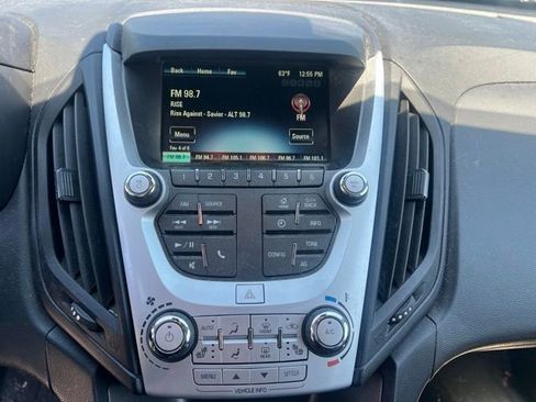 Used 2017 Chevrolet Equinox LT w/ Sport Edition FWD image 24